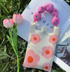 Knitted small hand bag / crossbody bag (Pink blossoms)