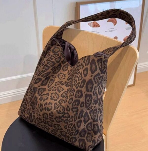 Autumn/Winter Suede-Touch Leopard Print Tote Bag