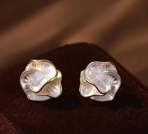 Camellia Earrings Camellia Earrings