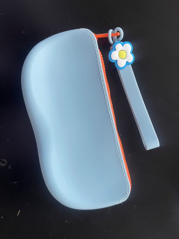 Silicone eyeglassess bag (little girl)