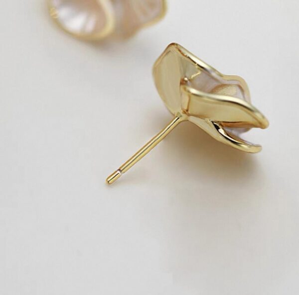 camellia earring5 Camellia Earrings