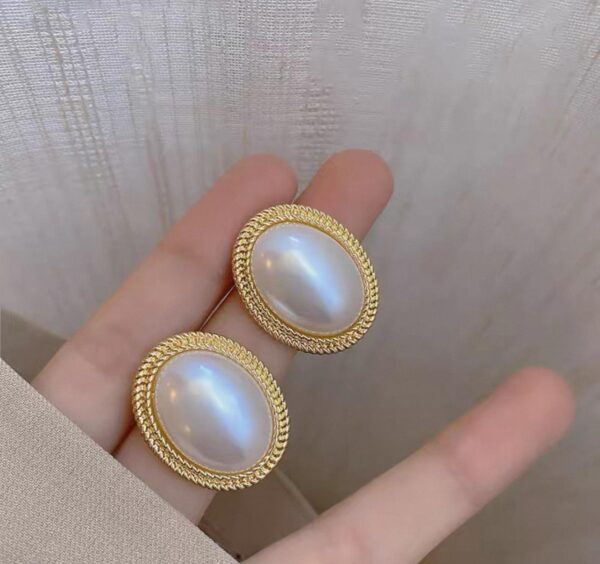 Vintage Oval Pearl Earrings2 Vintage Oval Pearl Earrings